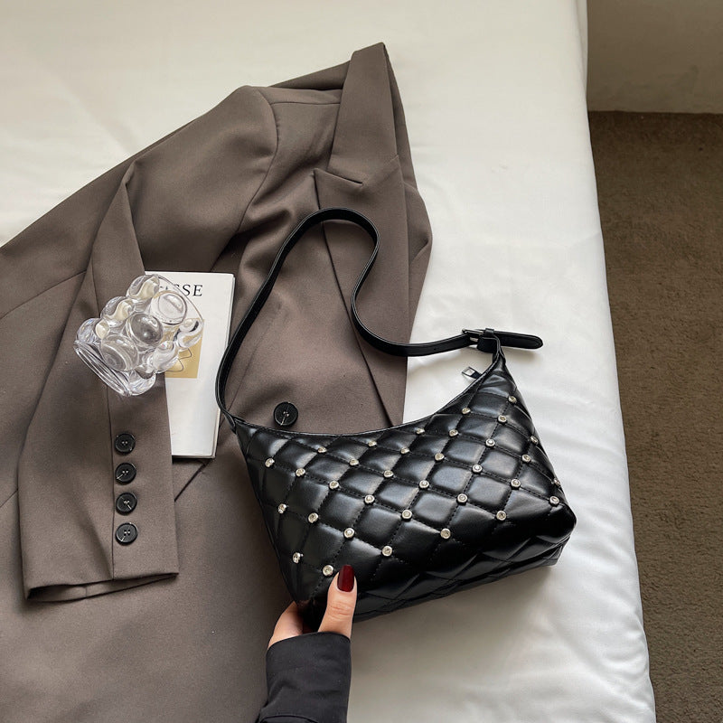 Retro diamond small fragrant chain shoulder messenger bag bags with diamonds, high-grade texture fashionable foreign commuter women's bags