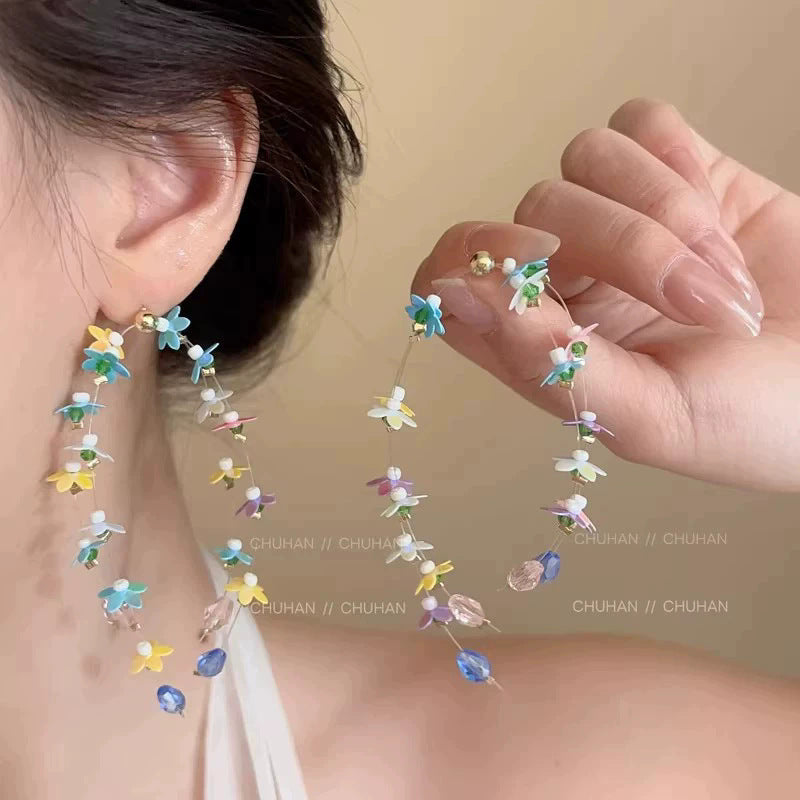Spring break style white floral earrings - unique dopamine studs, niche design, versatile earrings