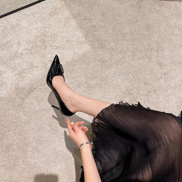 Nude high heels for women, 2024 new design, niche french style v-buckle pointed toe, elegant dress shoes, comfortable and non-slip