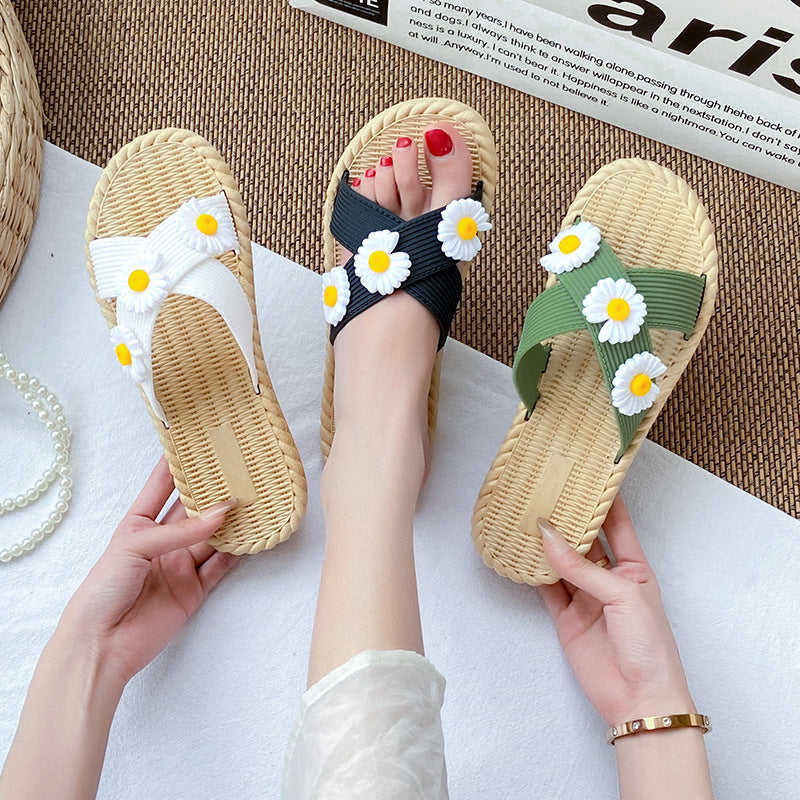 Daisy soft sole slippers women's summer outdoor wear 2024 new anti-slip bath versatile casual beach sandals
