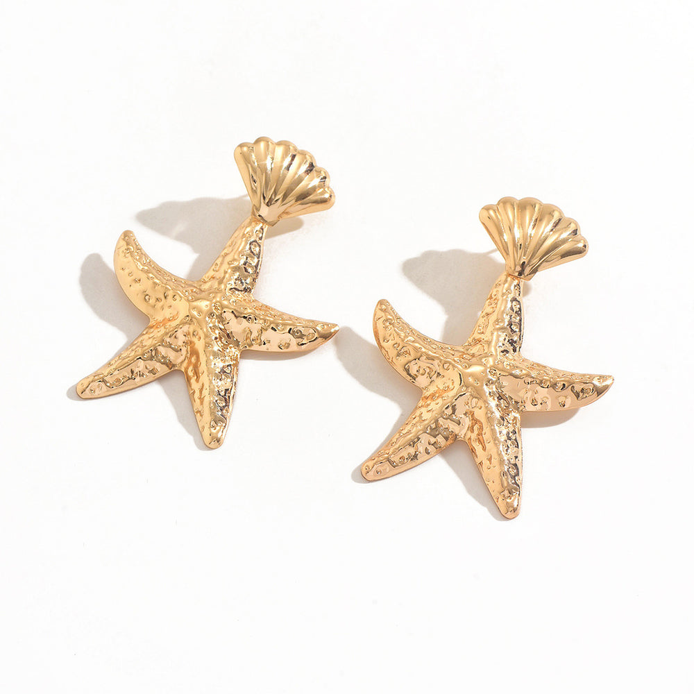 Wholesale gold earrings - european & american style irregular starfish earrings for women - beach vacation pleated texture statement studs