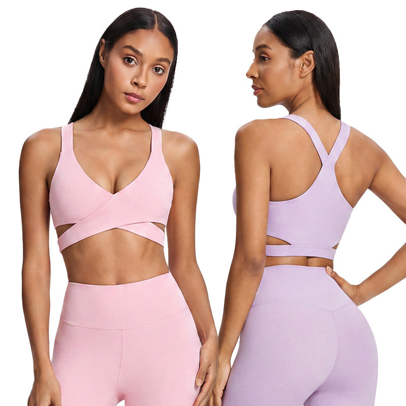 New arrival: minimalist sports bra - perfect for fitness, pilates, yoga, and everyday wear. enhances your backline