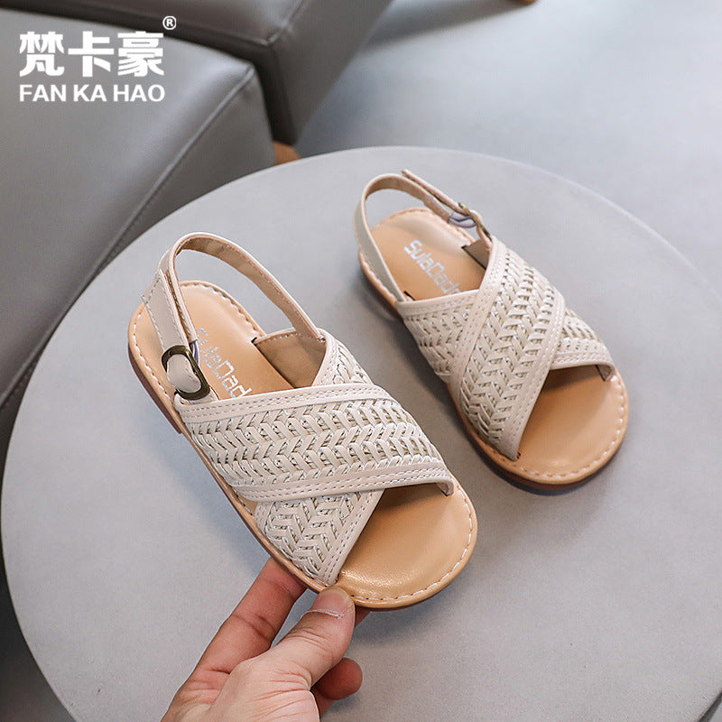 Vancahao girls' retro criss-cross woven sandals -  summer new arrivals - soft sole casual beach shoes for kids - cross-border e-commerce