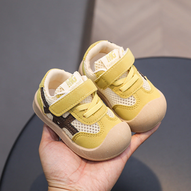 New spring, summer, and autumn soft-soled athletic shoes for babies: mesh sneakers for boys and girls, toddler shoes for ages 1-3, casual sneakers for young children
