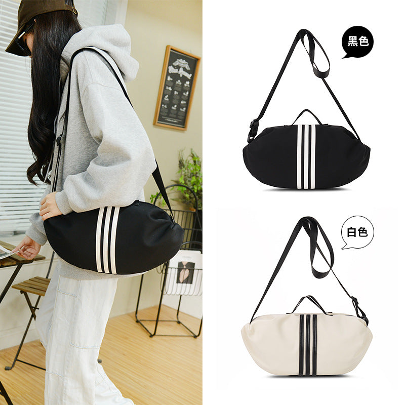 New large-capacity dumpling bag, sports style girl fashion leisure bag, shopping travel bag, portable shoulder messenger bag