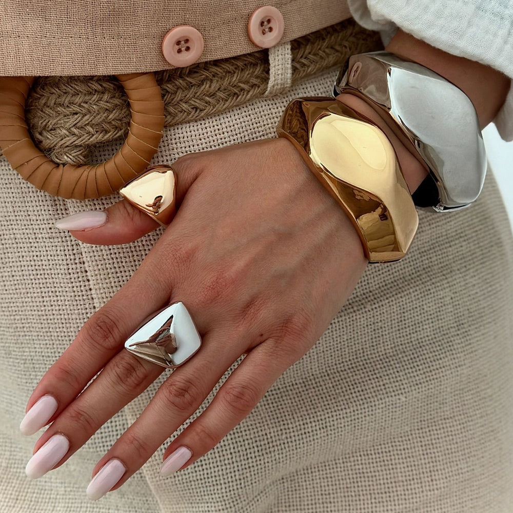 European and american cross-border statement jewelry: minimalist irregular shiny bangle, unique alloy round wide open bracelet for women