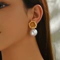 European and american cross-border fashion alloy flower stud earrings, french retro baroque pearl earrings, light luxury high-end earrings