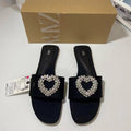 2024 summer new flat sandals with heart-shaped rhinestone buckle, open back, round toe, fashionable women's shoes for outdoor wear