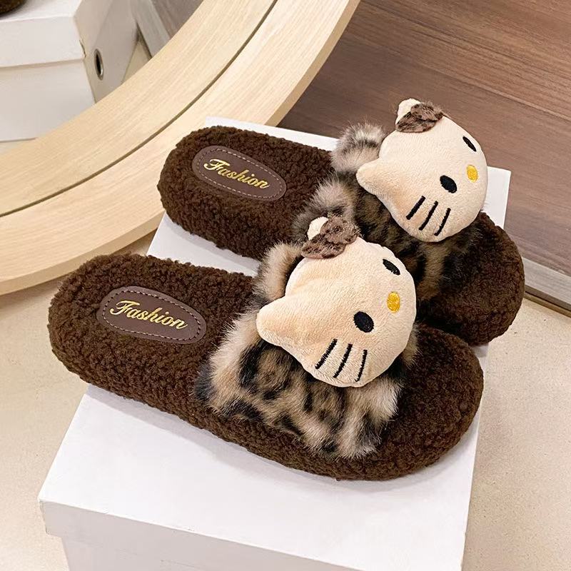 Cute leopard print cat paw slippers for women, new 2025 autumn/winter collection, non-slip indoor house slippers, wholesale cotton slippers for supermarkets