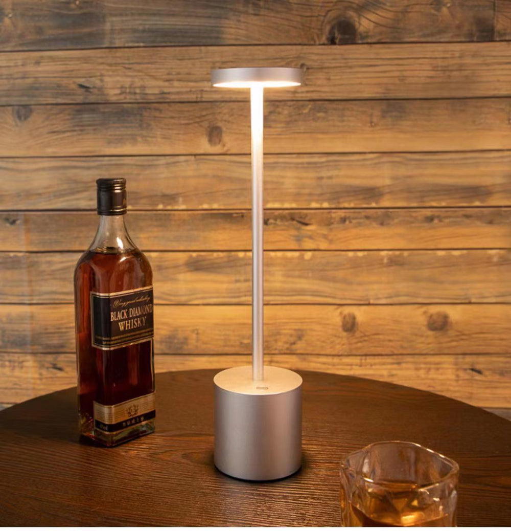 Rechargeable table lamp for restaurants, cafes, bars, and lounges - portable outdoor camping night light