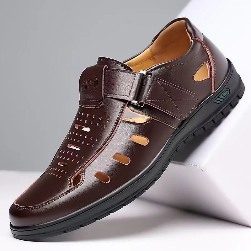Summer hollow-out sandals for men - casual, breathable, soft sole, soft upper, perforated clogs - business casual dad shoes for middle-aged and elderly men - 2024 collection