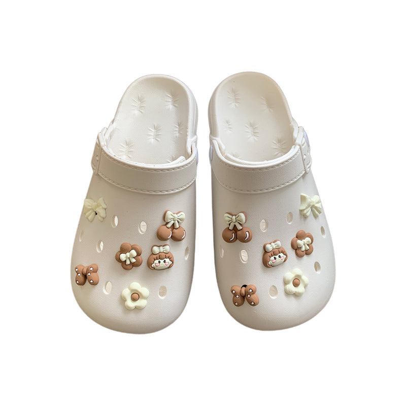 Sweet croc shoes for women, girly heart summer, cute student internet celebrity outwear, non-slip, stomping on shit, soft thick sole beach shoes