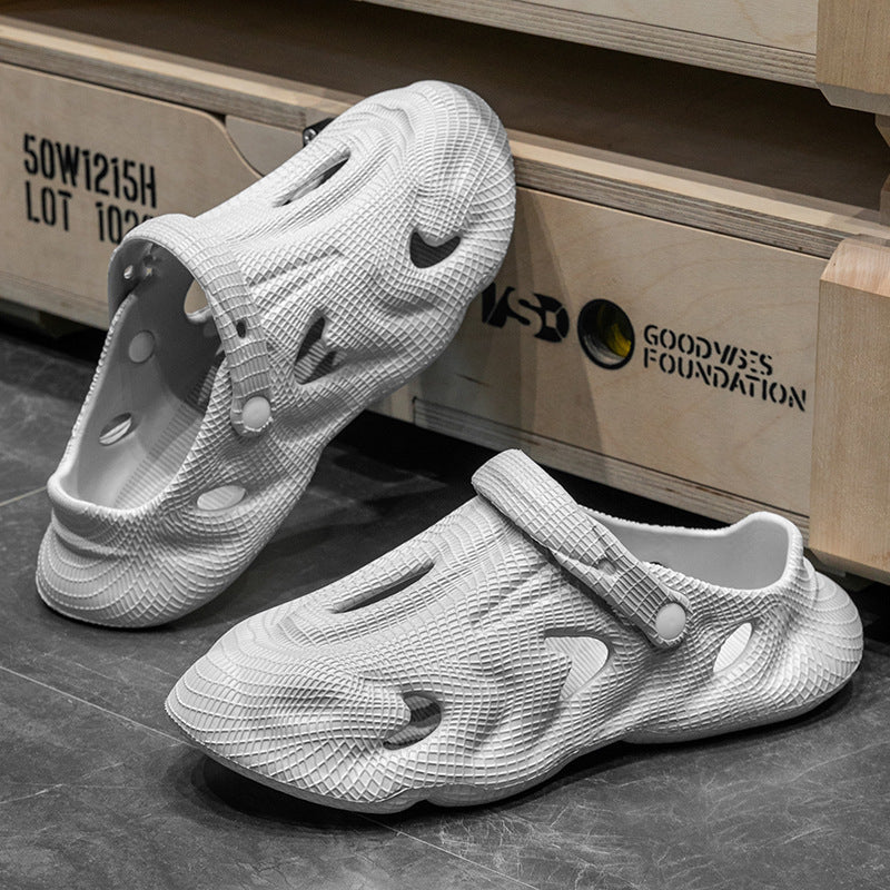 Coconut hole shoes men's summeroutwearnew arrival slippers men's outdoor non-slip toe beach shoes sandals and slippers for women