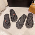 Women's flip-flops - non-slip beach sandals, cute & fun, perfect for vacation, flat, cartoon design, summer outdoor wear
