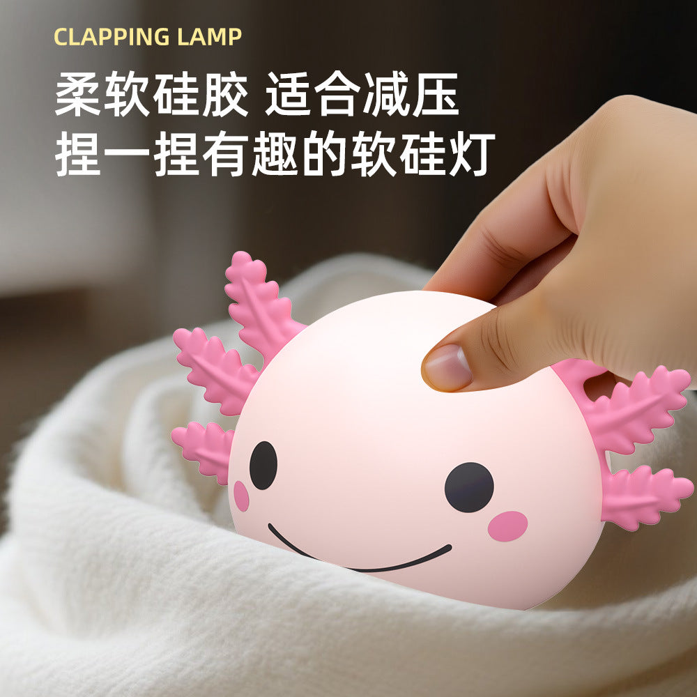 Creative silicone pat light, salamander night light USB charging, bedroom with 30 minutes of soft light eye protection night light