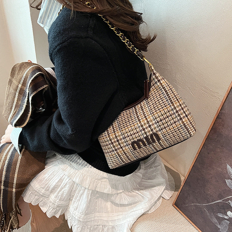 Underarm contrast color casual small square bag women's 2025 spring new korean style retro fashion large capacity commuter shoulder bag