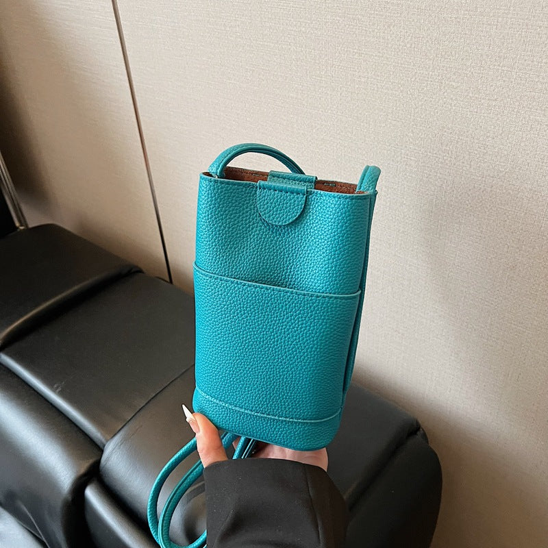 Small bag for  mobile phones Women's 2025 new fashion bucket bag Summer simple texture shoulder messenger bag