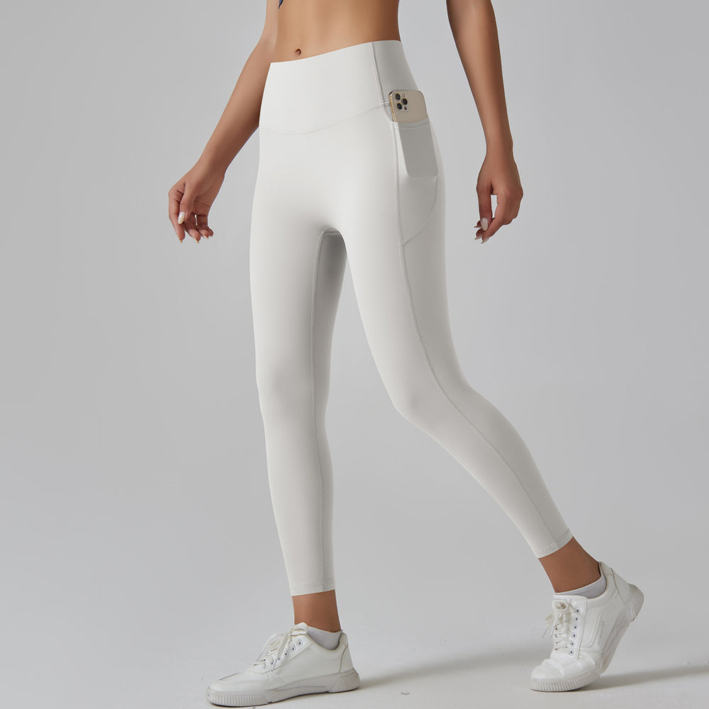 High-waisted, barely-there yoga pants for women. seamless, quick-drying, compression leggings with pockets, perfect for running, fitness, and sculpting your figure. brushed fabric for extra comfort. ideal for yoga and other workouts