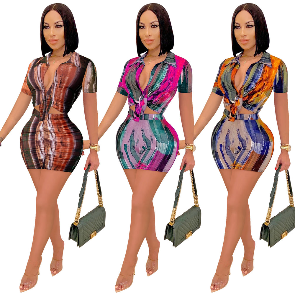 X5733 special offer: no returns or exchanges. please purchase with care. new fashion digital print v-neck long sleeve top and shorts two-piece set for women