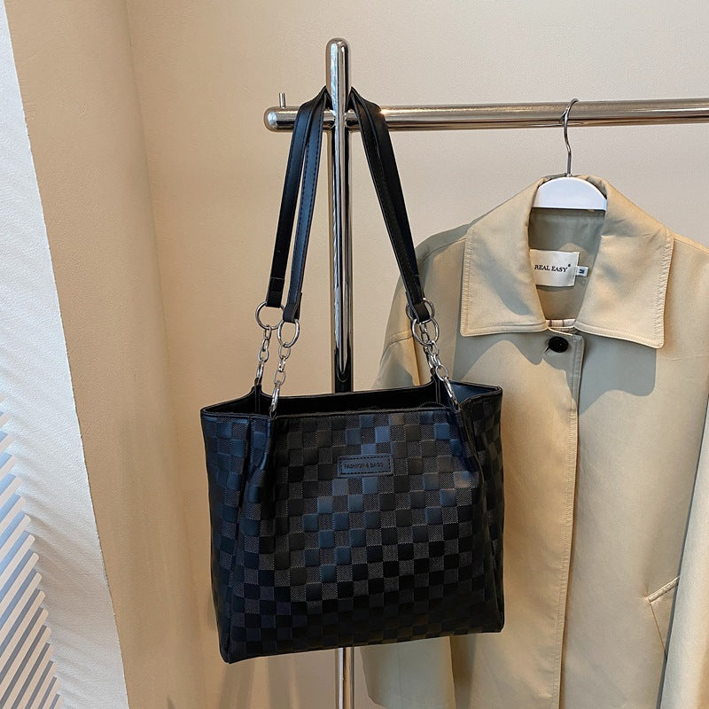 Cross-border large-capacity bags women's autumn and winter versatile 2024 new casual simple shoulder bag plaid commuter tote bag