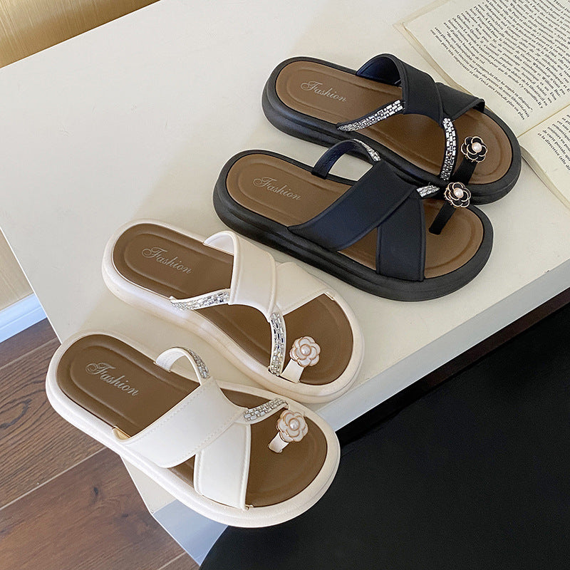 hot-selling 2026 new women's slippers, summer outdoor wear, thick-soled, non-slip, fashionable and versatile sandals, women's export