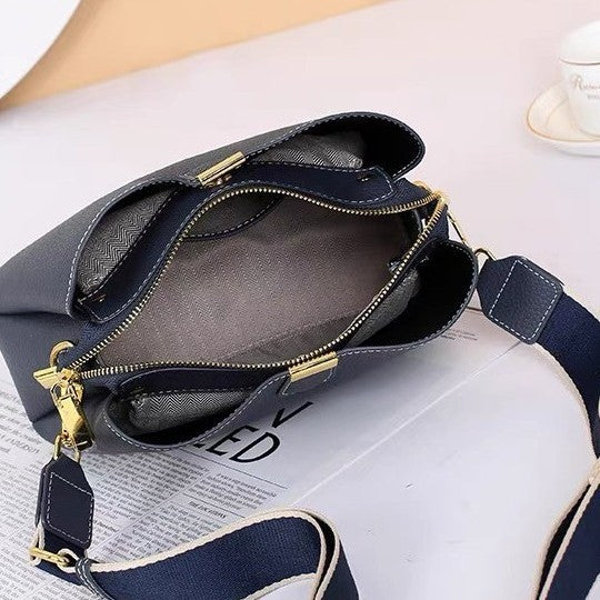 Crossbody bag for women, summer 2024 collection. versatile women's bag, high-end and unique design, large capacity tote