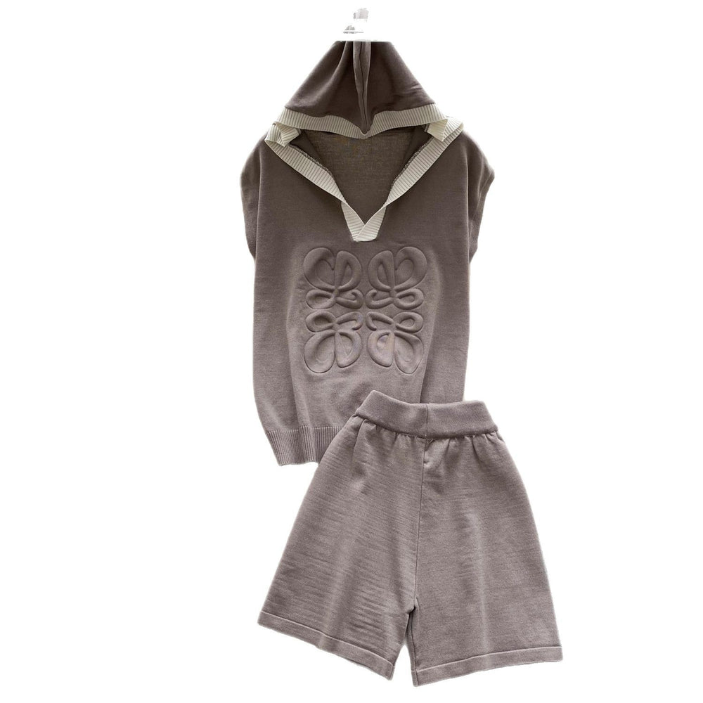 European style fashion set for women - summer design with 3d embossed hooded sleeveless knit top and high-waisted wide-leg shorts