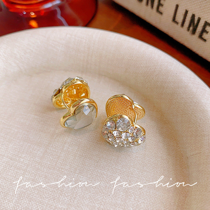 Full diamond micro-embedded accessible luxury heart earrings for women 2026new arrival popular classyfashion earrings niche style earrings earrings