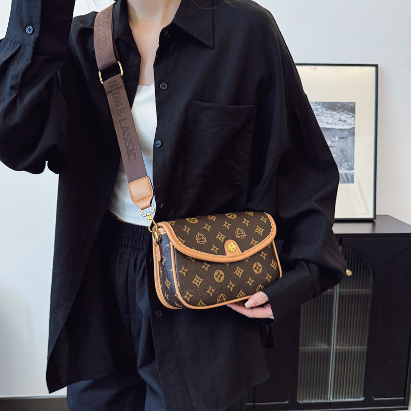 shoulder bag for women, 2025 new arrival, elegant and versatile, fashionable casual crossbody bag, european and american style, classic monogram small square bag