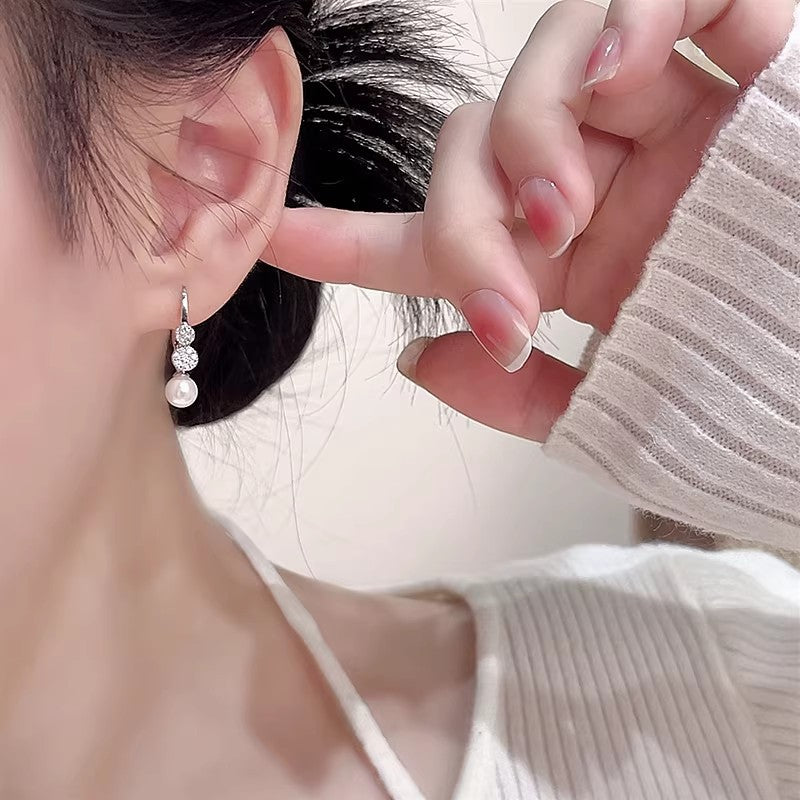Sparkling zircon bead pendant earrings for women, 2026 new arrival, unique design, lightweight luxury, versatile earrings and studs