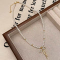Shijia pearl necklace women's niche styleaccessible luxury design classy fashionelegant clavicle chain necklace sweater chain bead chain