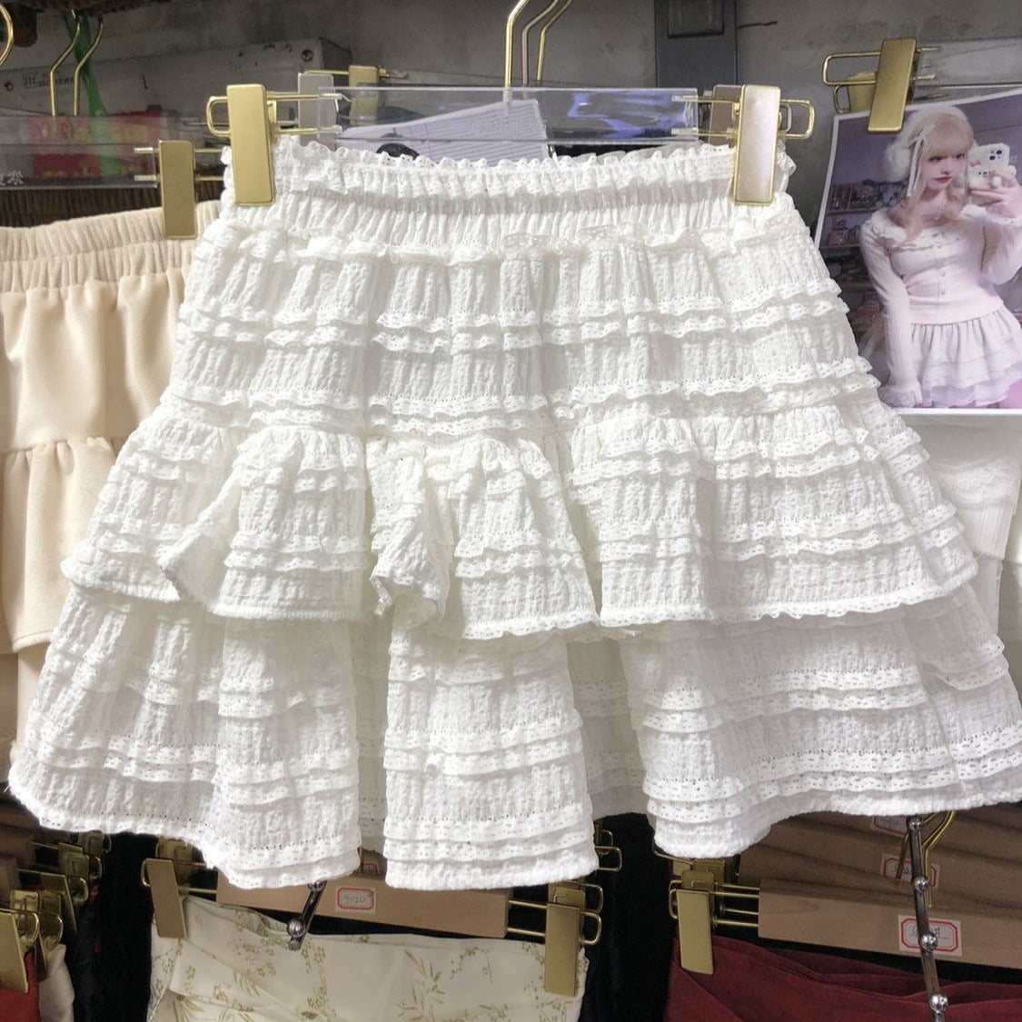 2025 summer large size fat mm ballet fluffy short skirt women's high waist design sense lace lace cake skirt