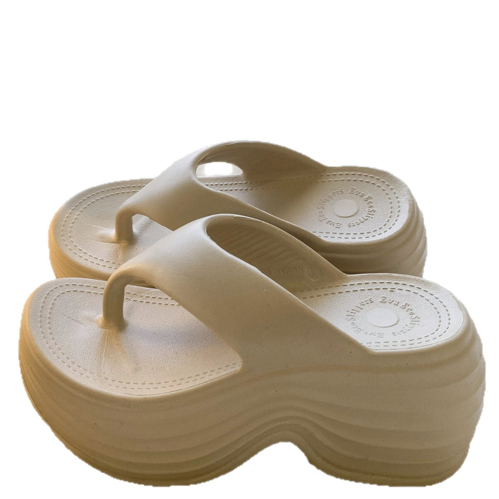 New 2026 summer women's platform sandals: trendy, height-boosting beach slides - versatile flip-flops for everyday wear