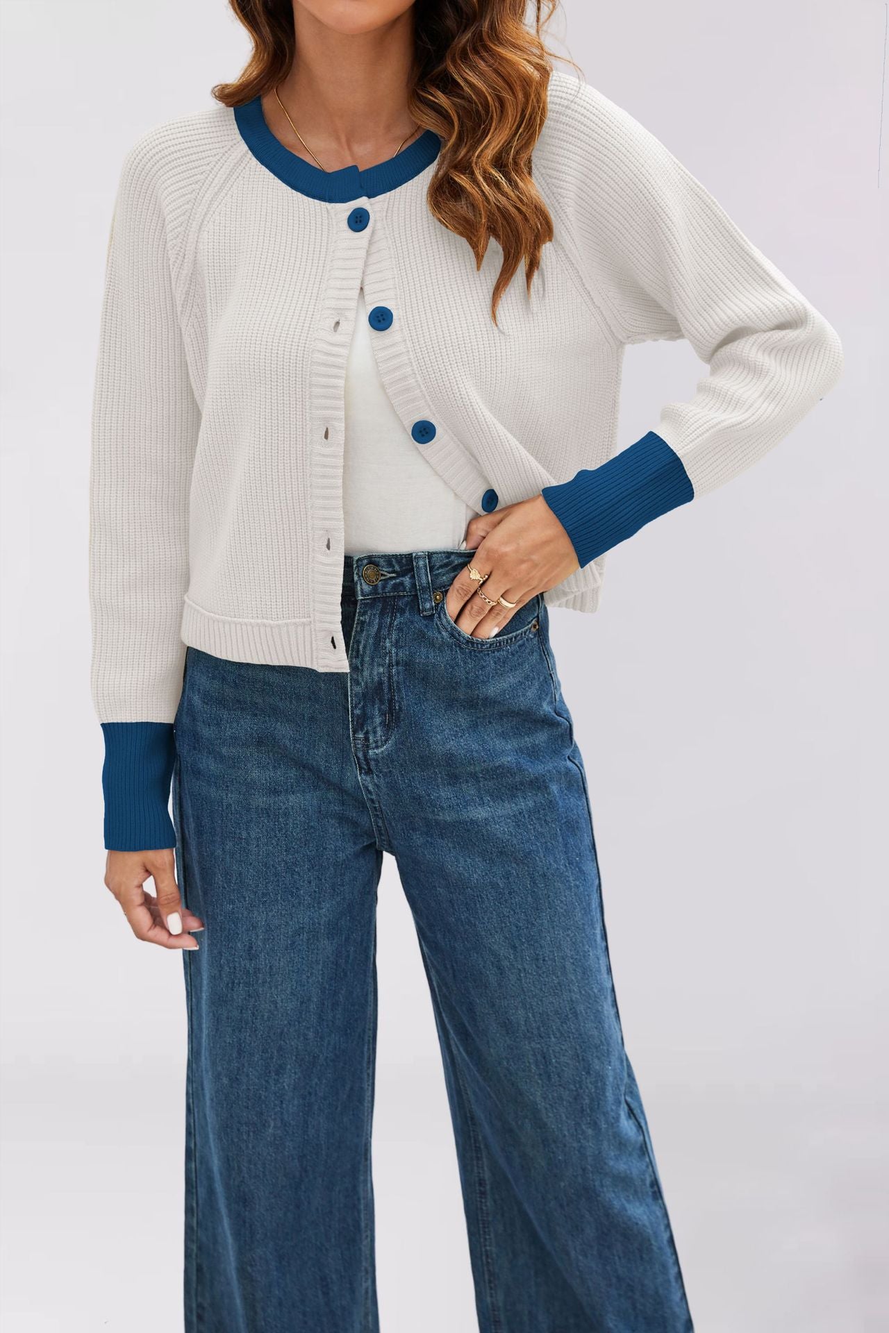 Cross-border 2025 autumn and winter new tiktop European and American round neck color matching fashion button contrasting knitted cardigan jacket