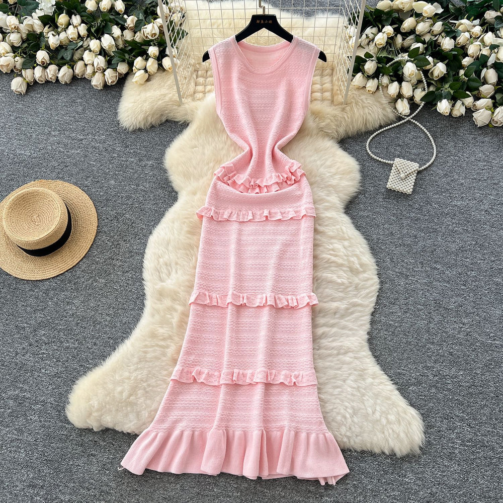 Korean style minimalist sleeveless knit dress - women's summer slimming, figure-flattering, ruffle-trimmed, luxurious, and stunning maxi dress