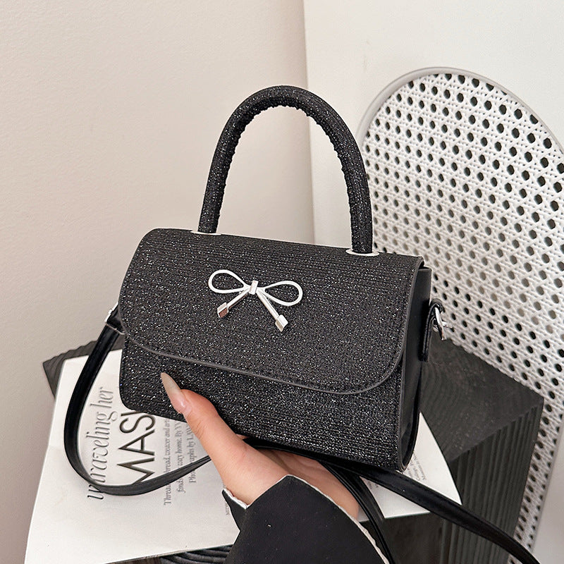 New niche ins shoulder messenger bag personalized fashion handbag 2025 spring foreign style gentle small square bag
