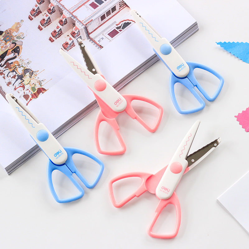 Deli 95373 lace scissors 136mm children's scissors DIY paper scissors student wave handmade scissors wholesale