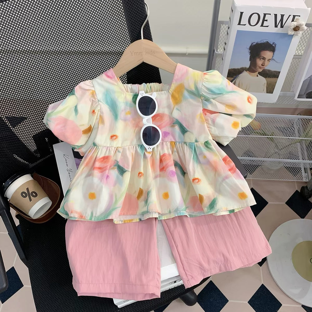 Girls' fashion set:  summer new arrival - stylish cartoon short-sleeve top and shorts two-piece outfit - wholesale supply