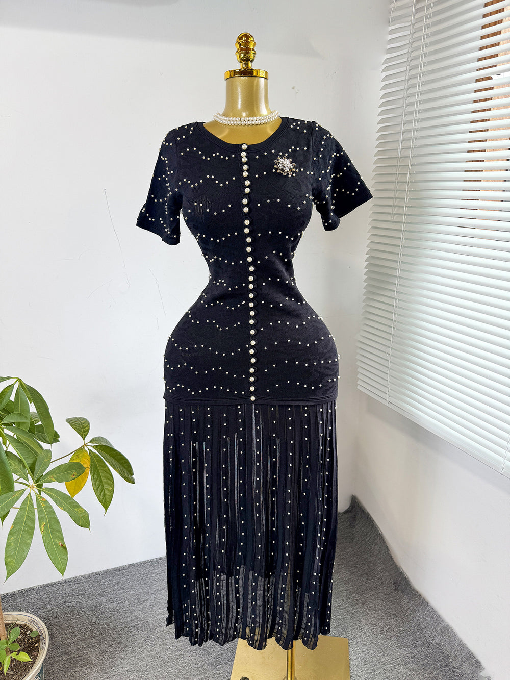 export french chic pearl embellished short-sleeve knitted dress - women's fitted waist pleated elegant maxi dress