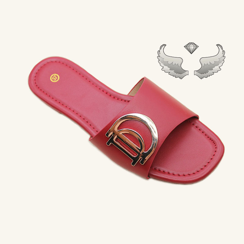 Chaozhou factory wholesale stall women's one-word drag fashion metal decoration versatile comfortable outer slippers Slippers