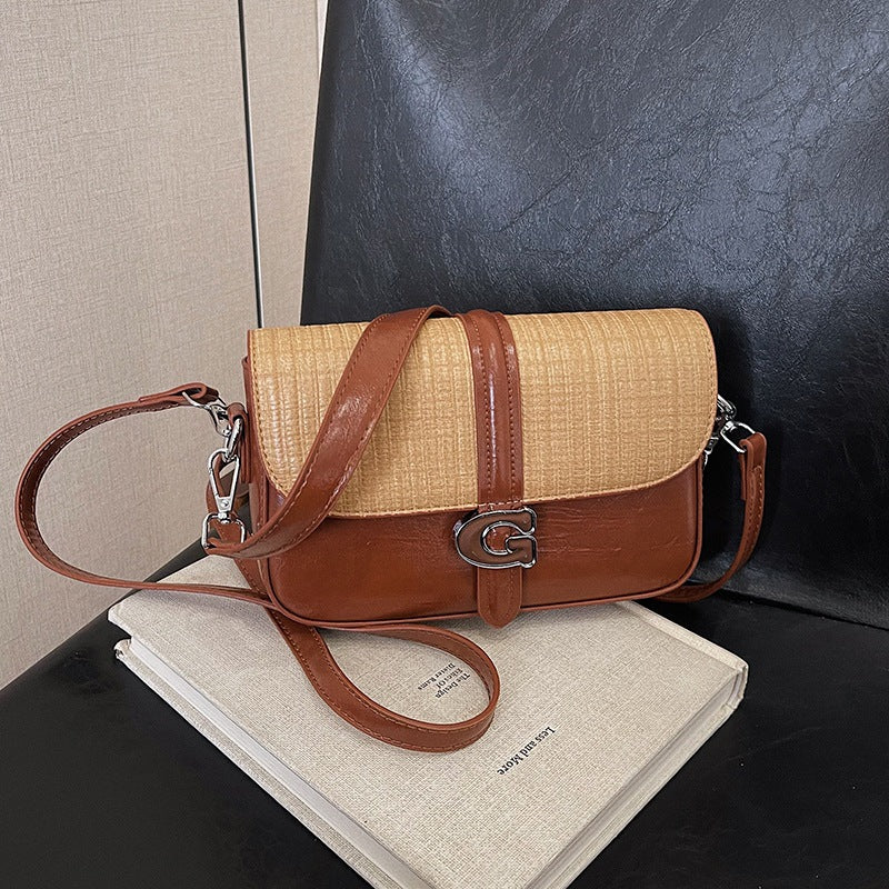 Fashion bag women's new Korean version of casual commuting simple shoulder bag high sense versatile foreign style portable messenger bag