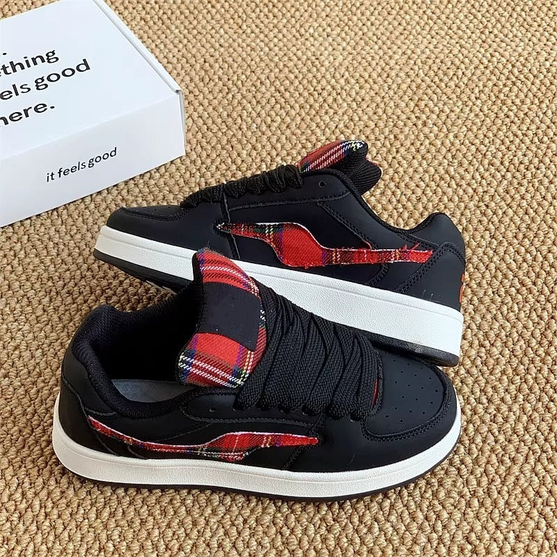 2026 summer black niche skate shoes - hot trending couple's style, korean street style, versatile casual retro loafers