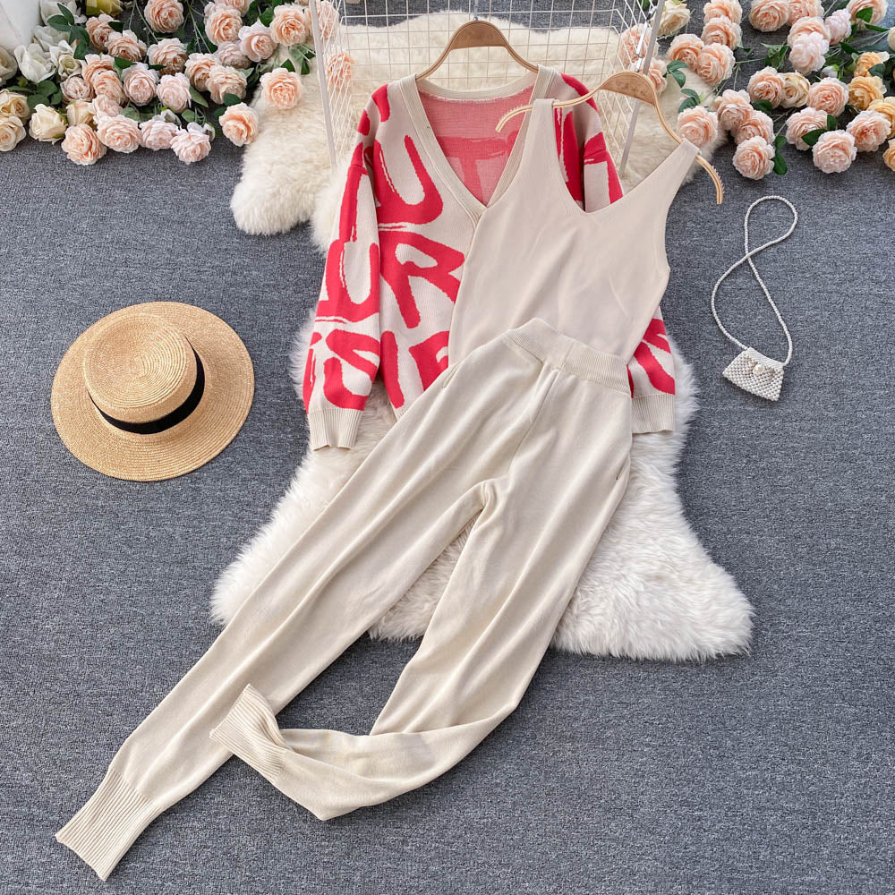 Fashioncasualsuitletterprintinglooseknittingoutwear vest women's inner wear silmskinny jeanspants three-piece set