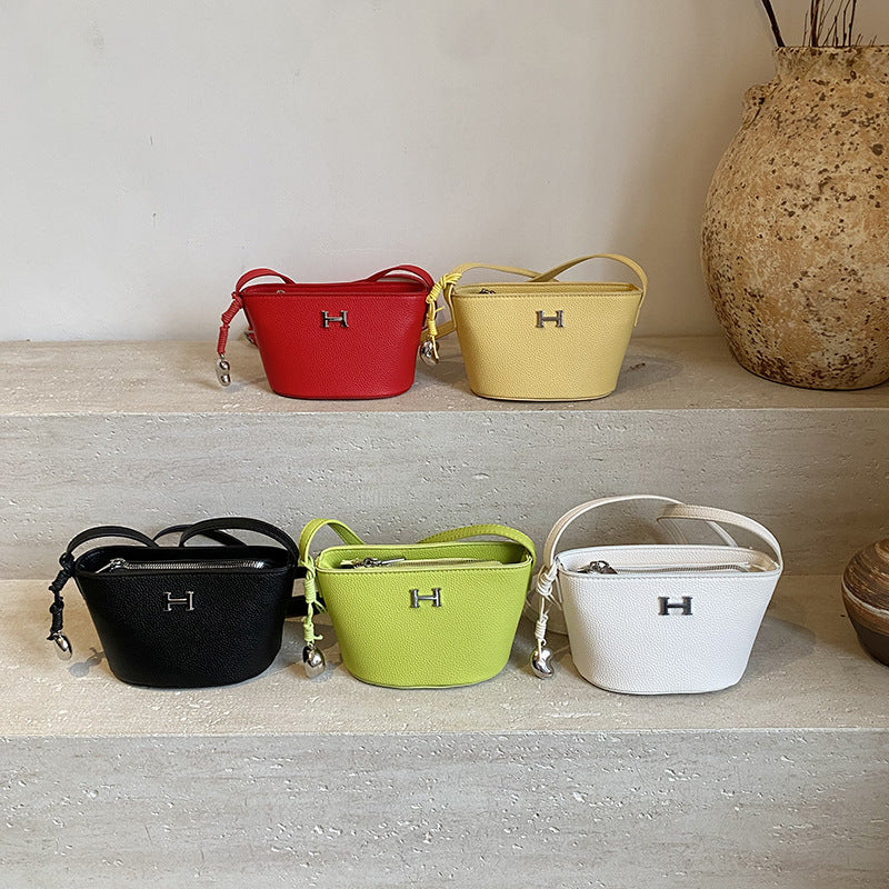 2025 new thorn tide women's bag bucket bag fashion oblique span bag camera bag double zipper simple shoulder bag trend