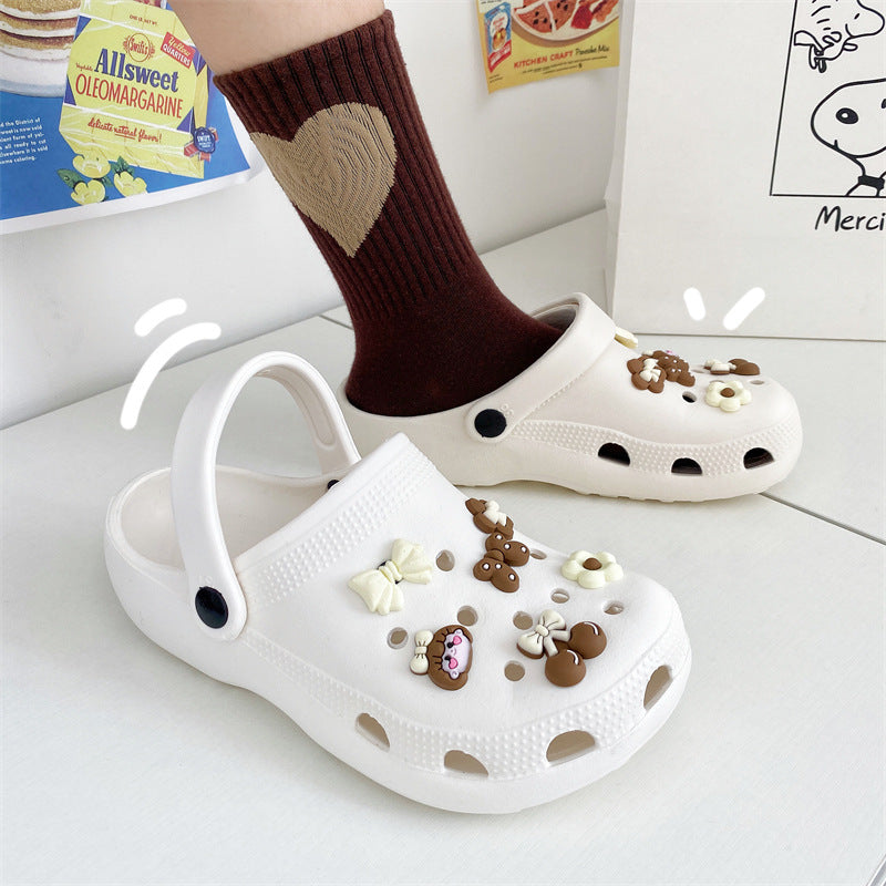 Sweet girl heart crocs women's cute student baotou outwearnon-slip stomping on shit soft sole thick sole sandals women's summer