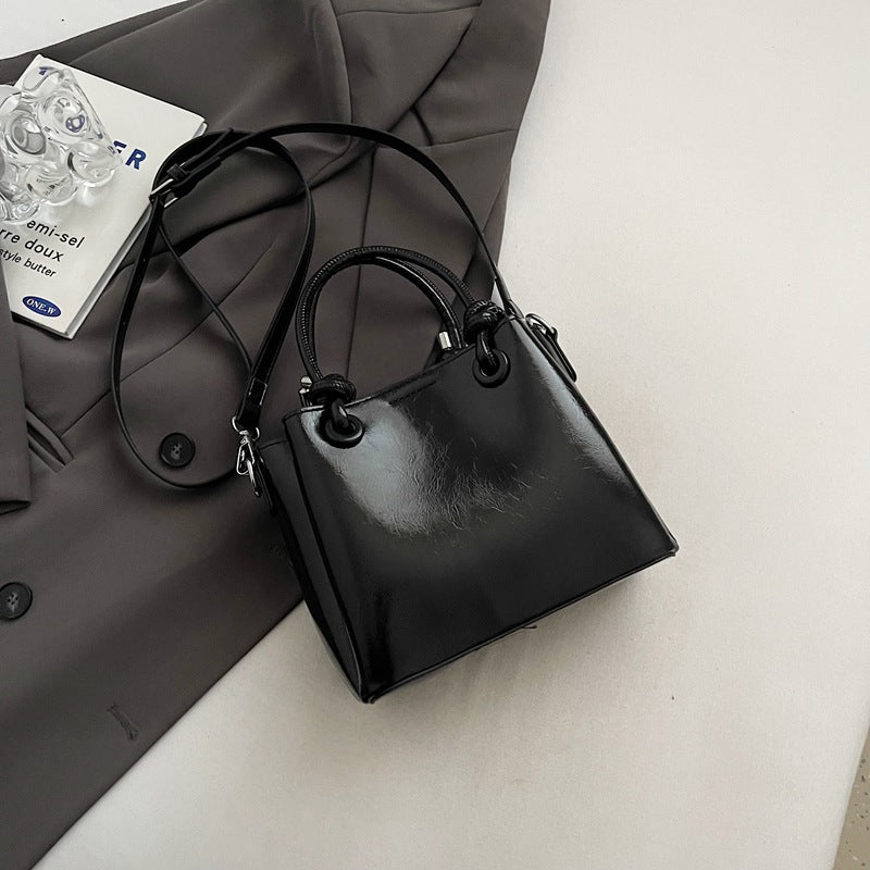 Retro portable vegetable basket bag women's autumn and winter 2025 new trendy fashion Korean small tote bag versatile messenger bag