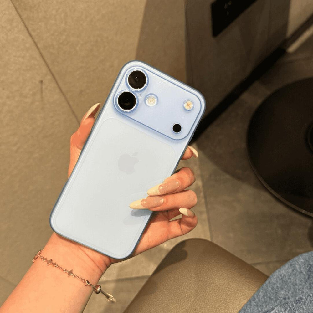 Light blue transparent large window suitable for instant change apple 17promax mobile phone case simple and clear iphone16 soft case