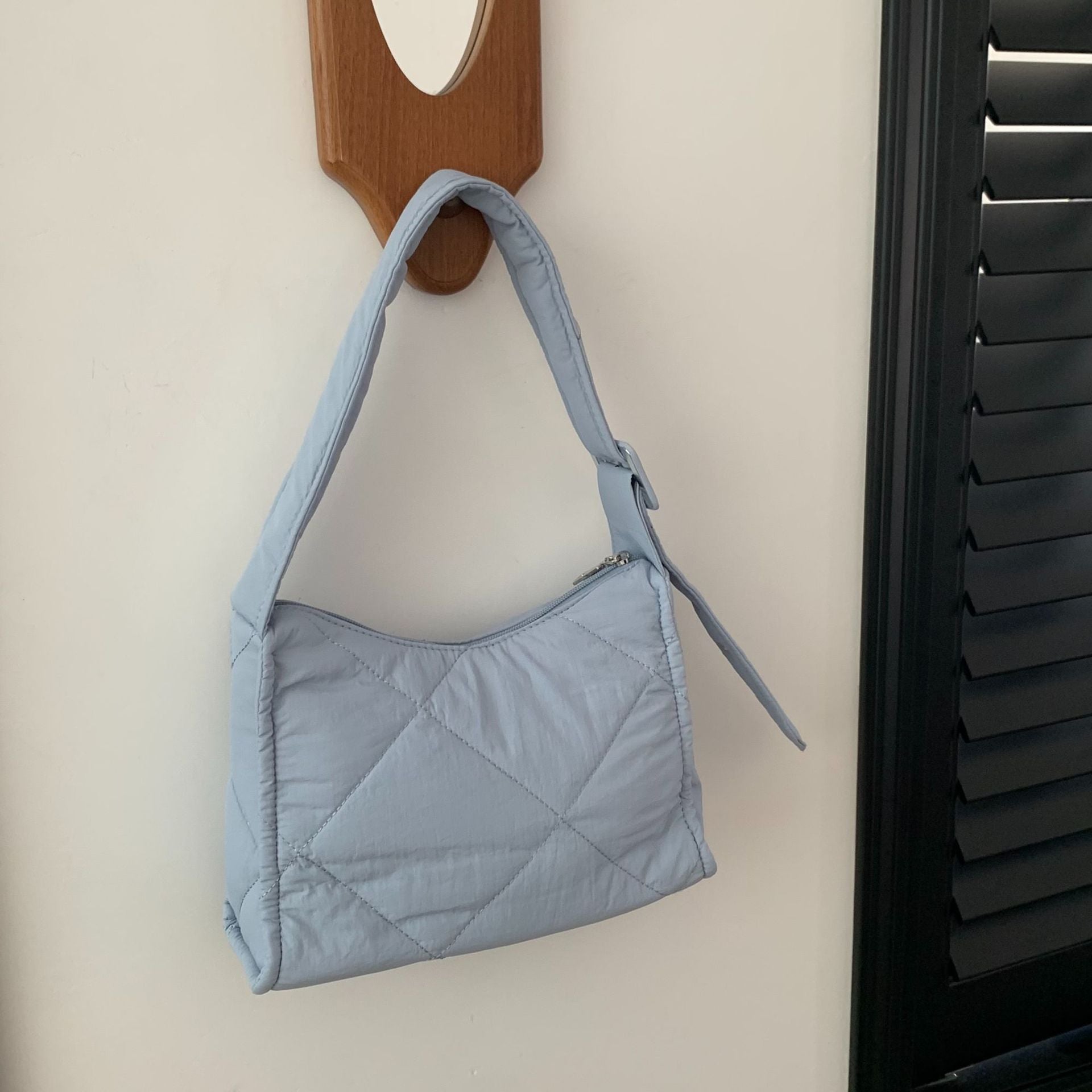 Bag Women's New Shoulder Bag Padded Cotton Rhombus Cloud Bag Underarm Bag Simple Versatile Portable Large Capacity Bag Women's Tide