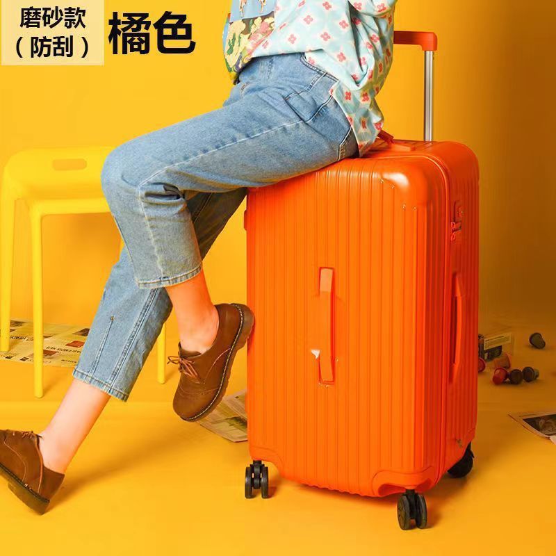 One piece of large-capacity suitcase, suitcase, high-value, large-capacity aluminum alloy corner universal wheel PC case.