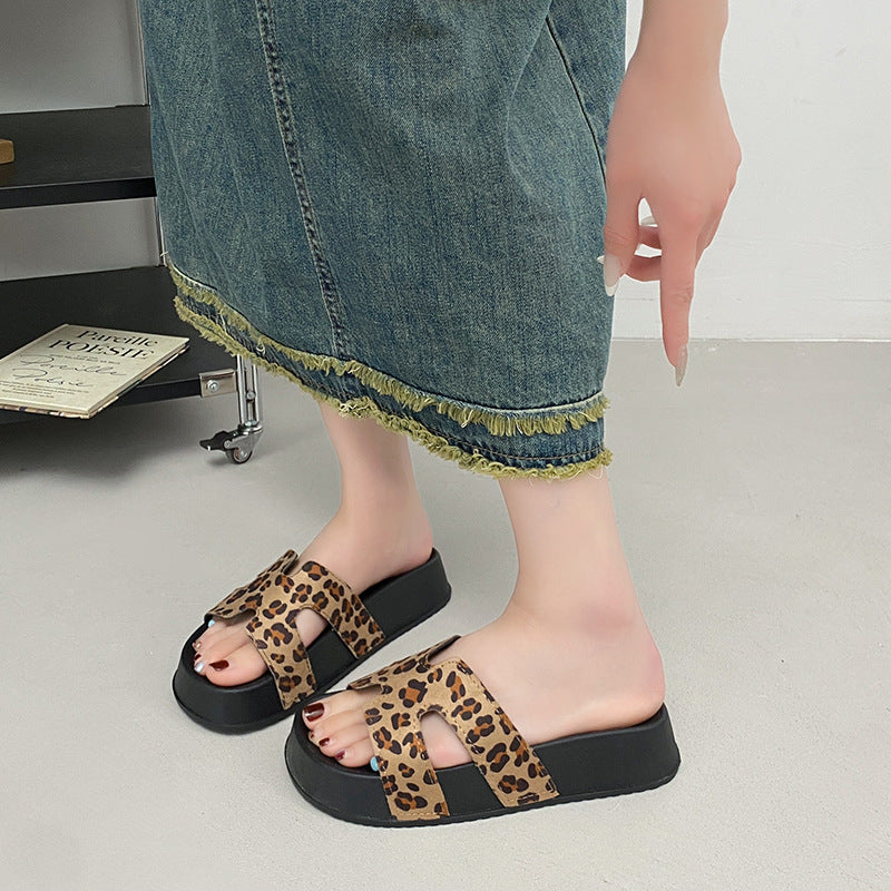 Women's summer sandals & slippers - new thick-soled leopard print h-strap comfortable non-slip foreign trade flip-flops
